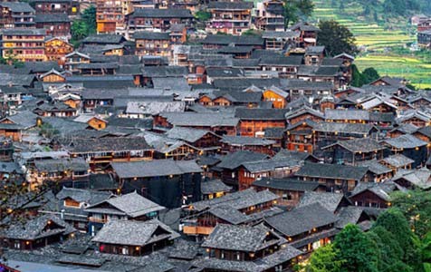 乡城6种常见的外墙仿石漆施工工艺！